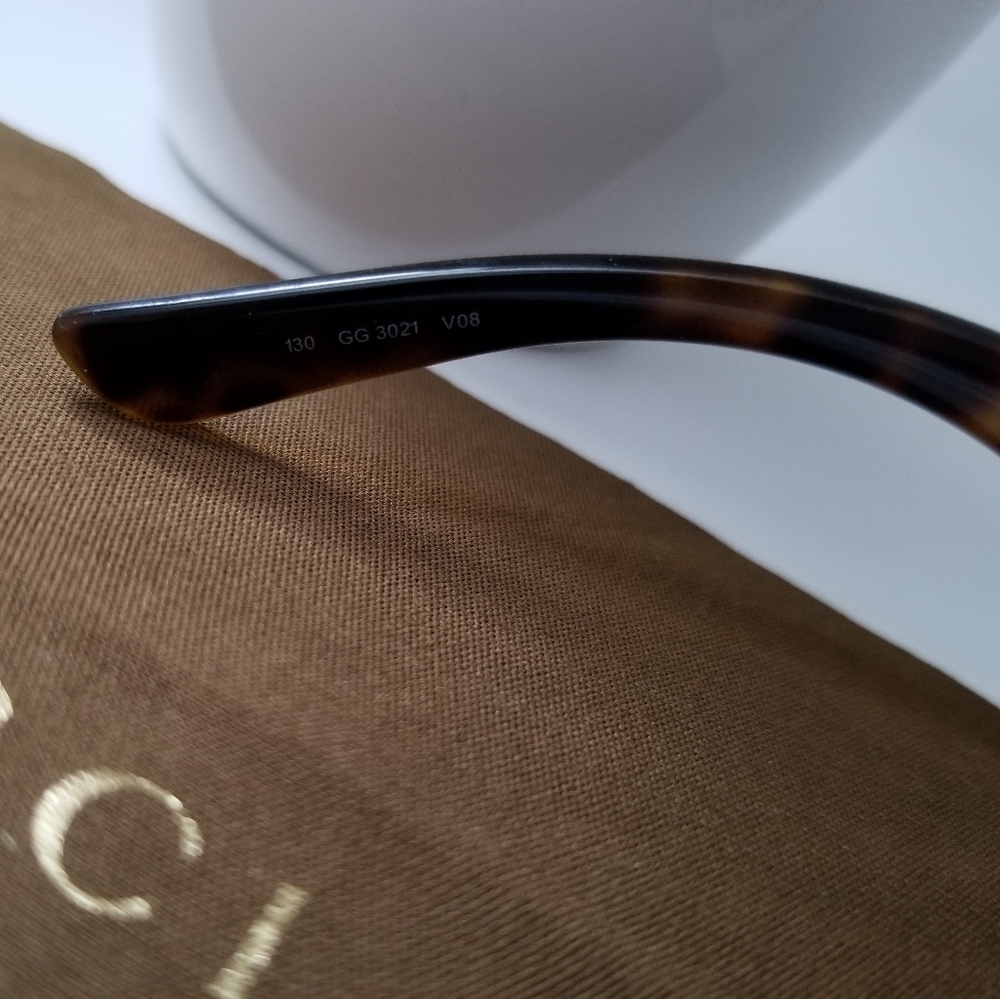 Gucci Eyeglass Frames - image 5